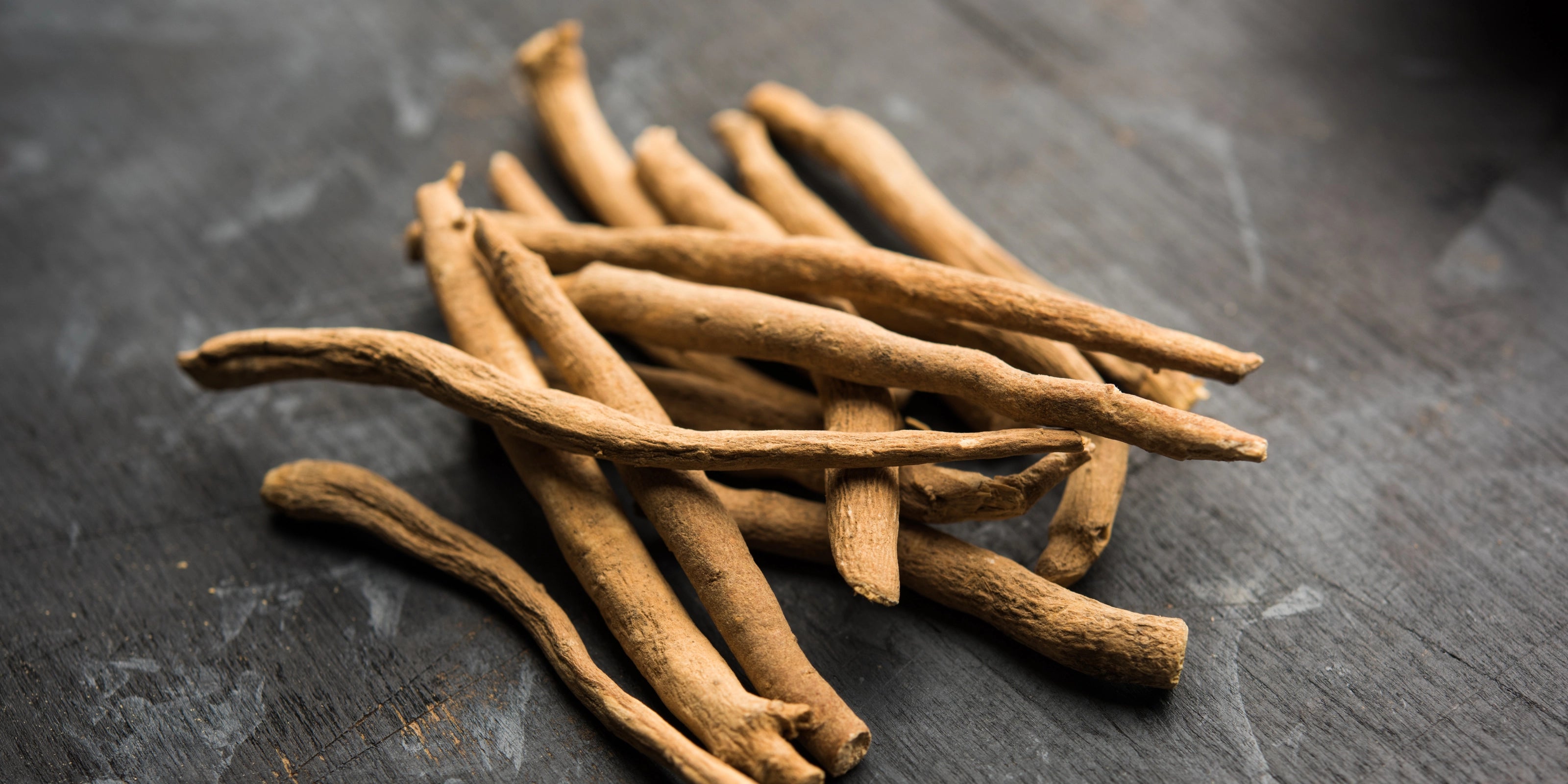 The Comprehensive Benefits of Ashwagandha: An Ancient Herb with Modern Virtues